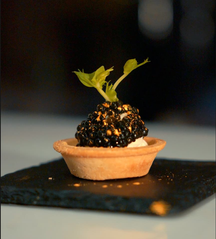 Café Paris dining experience